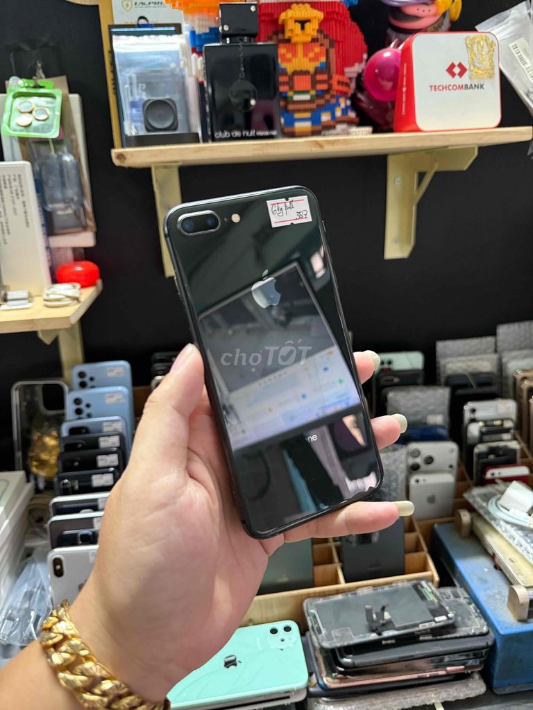 Apple iPhone 8 Plus 64GB Đen Mới. Mua bán Điện thoại tại Quận Bình Thạnh Tp Hồ Chí Minh được đăng bởi SyTuan hình 1