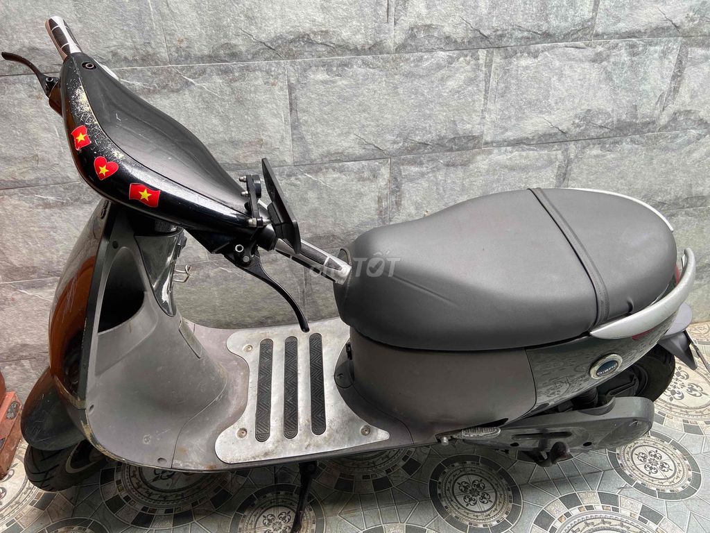 Xe máy điện Dibao màu ghi