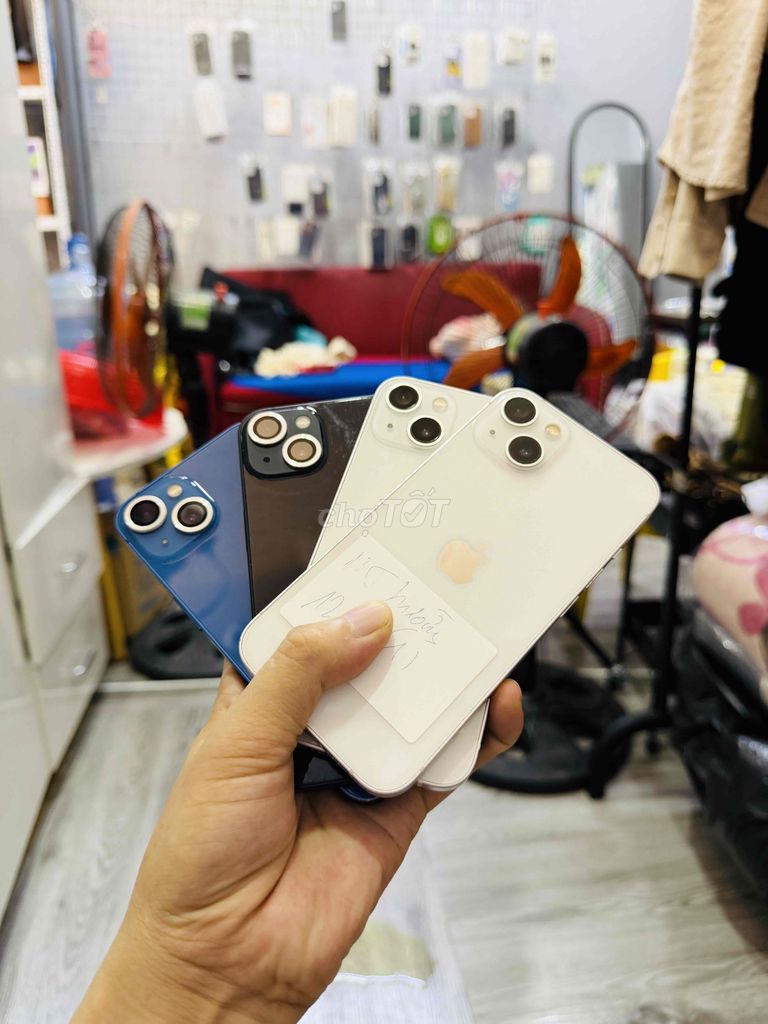 Apple iPhone 13 Trắng, Xanh, Đen Như mới. Mua bán Điện thoại tại Quận Hải Châu Đà Nẵng được đăng bởi Hoàng Táo 273 Nguyễn Hoàng Đà Nẵng hình 1
