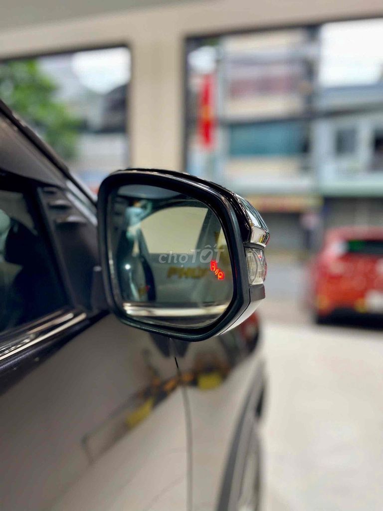 Toyota Fortuner 2018 odo chuẩn full lịch sử hãng. Mua bán Ô tô tại Quận Tân Phú Tp Hồ Chí Minh được đăng bởi Gia Nhi Phúc Khang Auto  hình 2