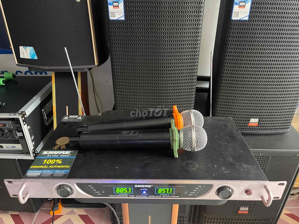 Micro không dây Shure U-930 Đen. Mua bán Tivi, Âm thanh tại Huyện Bình Chánh Tp Hồ Chí Minh được đăng bởi Tra My hình 1