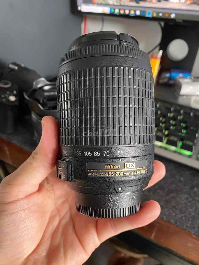 nikon D5000 + 2 lens 55-200 và  18-55 tình