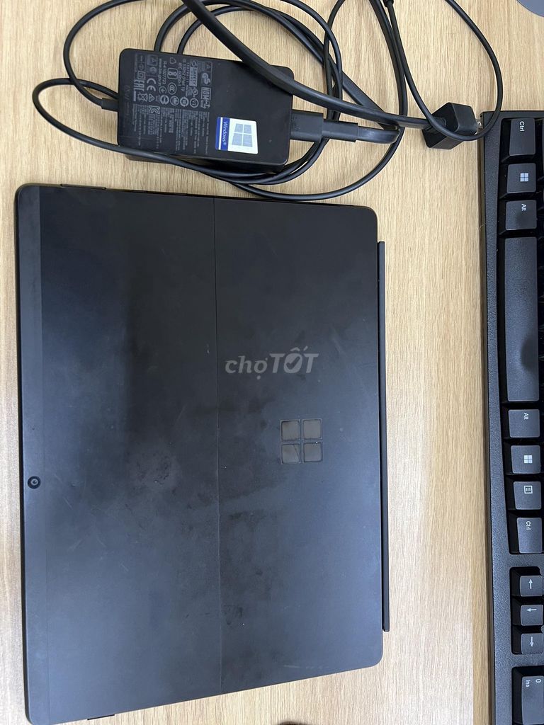 Microsoft Surface Pro X SQ1 8GB/128GB Đen. Mua bán Máy tính bảng tại Quận Hà Đông Hà Nội được đăng bởi Nguyễn Toàn hình 1
