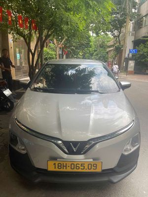 VinFast VF 5 Plus 2025 Bạc 5 vạn