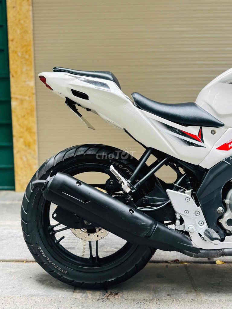 Yamaha FZ 150 FI белый оригинальный автомобиль Yamaha
