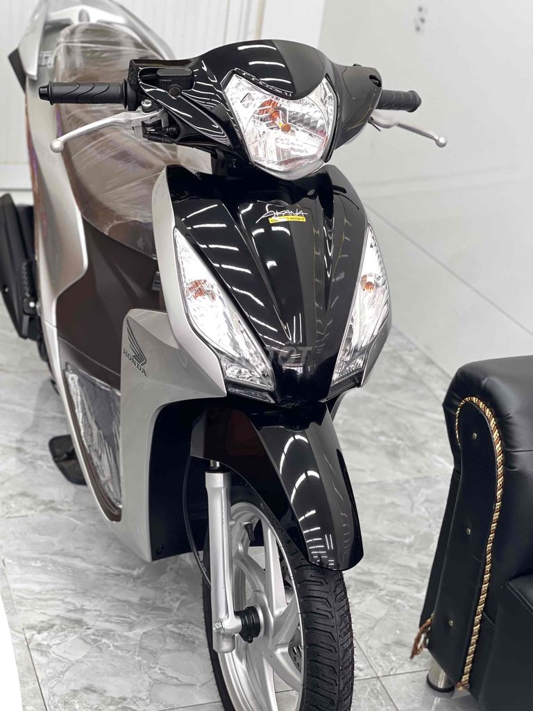 Honda Vision 2019 Bạc Porsche. Mua bán Xe máy tại Huyện Châu Thành Đồng Tháp được đăng bởi Gia Kiệt  hình 4