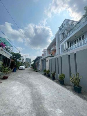 Nhà 50,9m2, 4 phòng ngủ, 4wc, bếp, sân thượng trước sau. Mua bán nhà ở tại Thành phố Thủ Đức Tp Hồ Chí Minh được đăng bởi Hiền Nguyễn