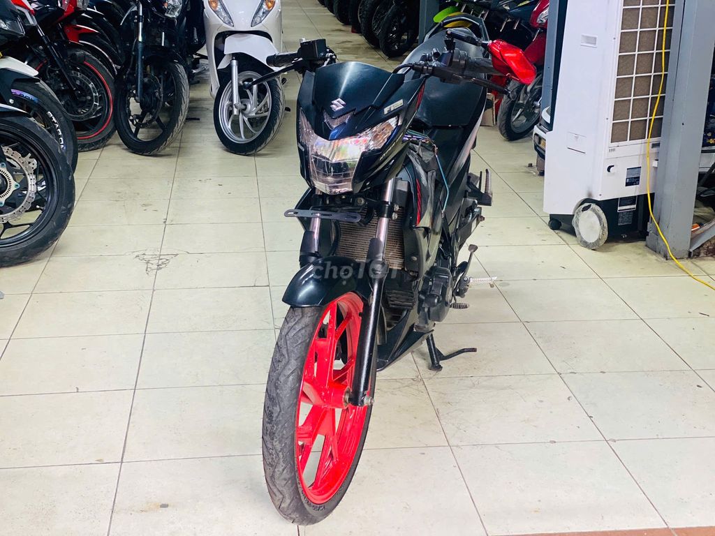 XE MÁY THỊNH PHÁT - SUZUKI SATRIA 150 SIÊU LƯỚT. Mua bán Xe máy tại Quận Nam Từ Liêm Hà Nội được đăng bởi XE MÁY THỊNH PHÁT XE LƯỚT GIÁ RẺ hình 5