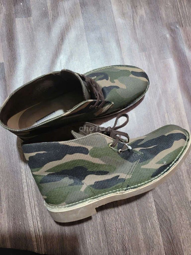 Giày Boots Clarks Nam Vải Camo 42.5. Mua bán Giày dép tại Quận Bình Thạnh Tp Hồ Chí Minh được đăng bởi PTT 2Hand hình 1