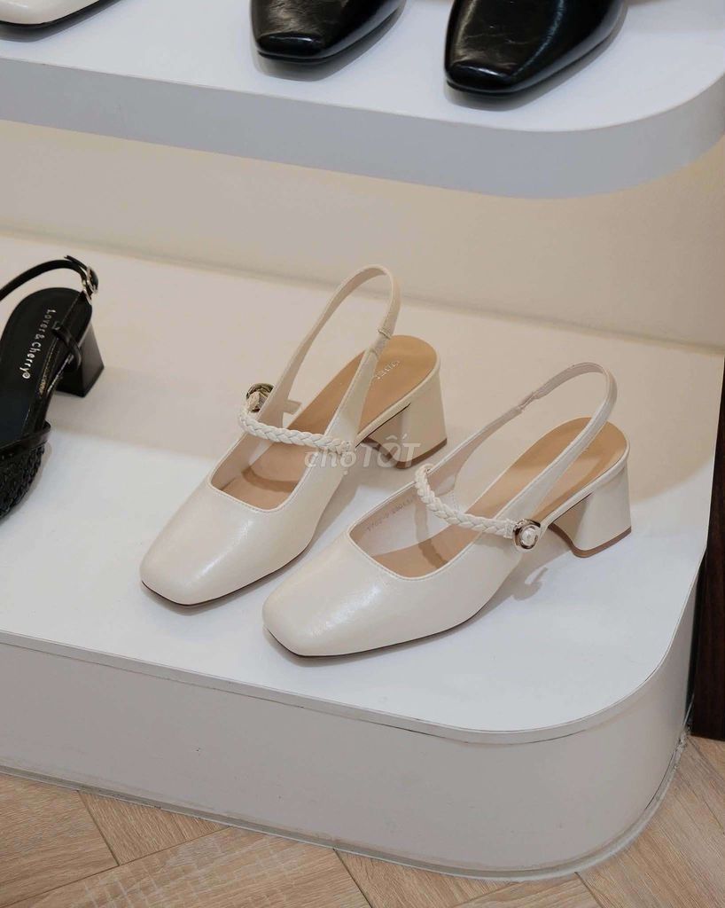 Giày cao gót Nữ màu kem size 37 Lehongnhung store. Mua bán Giày dép tại Quận Bắc Từ Liêm Hà Nội được đăng bởi Minh Trang hình 1