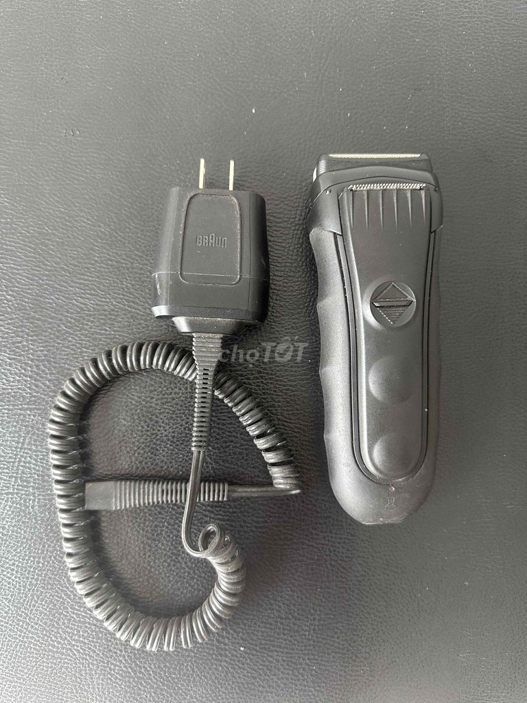 Máy cạo râu Braun Series 3 350cc-4 Đen. Mua bán Nội thất, đồ gia dụng khác tại Huyện Ý Yên Nam Định được đăng bởi khánh toàn hình 1