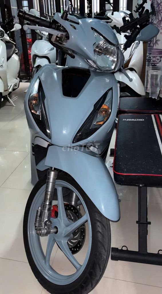 XE VISION XÁM XI MĂNG MỚI 95%. Mua bán Xe máy tại Thành phố Thủ Đức Tp Hồ Chí Minh được đăng bởi đỗ hoàng dung hình 2