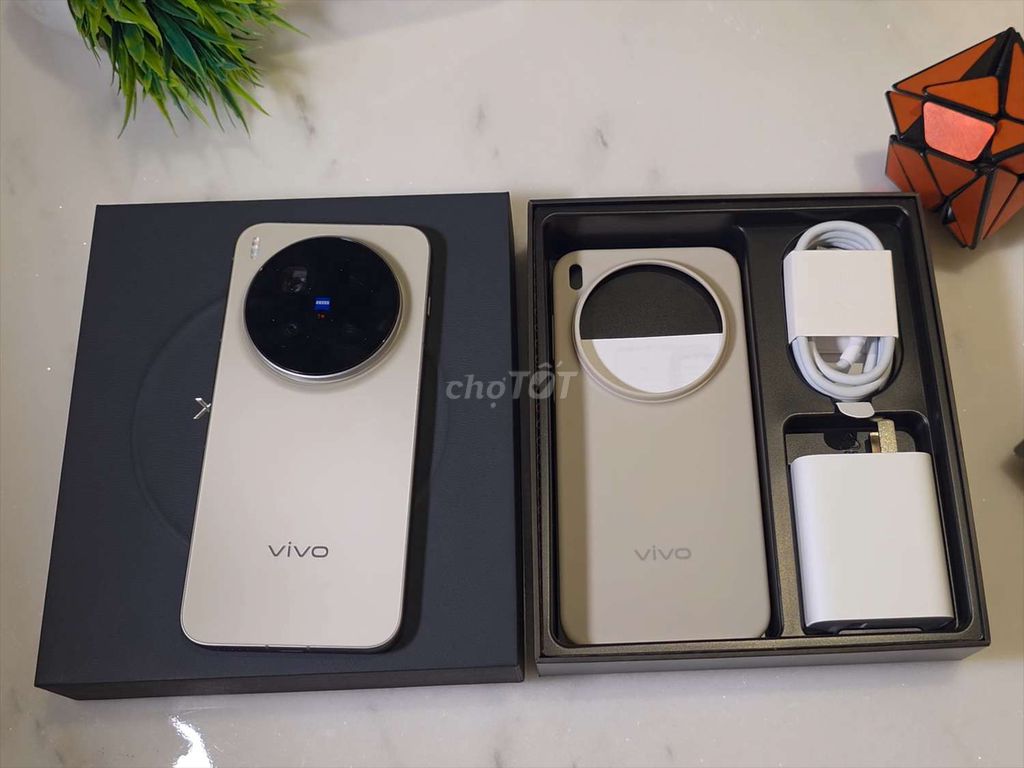 Vivo X300 Pro 16GB 512GB Trắng. Mua bán Điện thoại tại Huyện Bình Chánh Tp Hồ Chí Minh được đăng bởi Huy hình 1