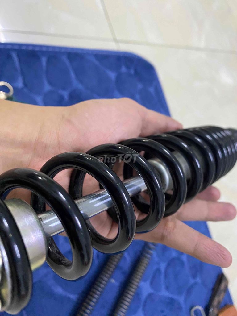 Phuộc xe máy Freego S Đen Mới. Mua bán Phụ tùng xe tại Quận Tân Phú Tp Hồ Chí Minh được đăng bởi Hà Hoàng Quân hình 4