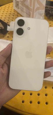 Apple iPhone 17 Trắng LOCK EID