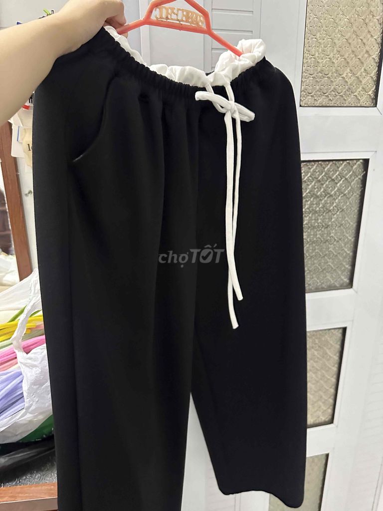 Quần Nữ Abhouse Đen Size M 99%. Mua bán Quần áo tại Huyện An Minh Kiên Giang được đăng bởi Huỳnh Ý hình 1