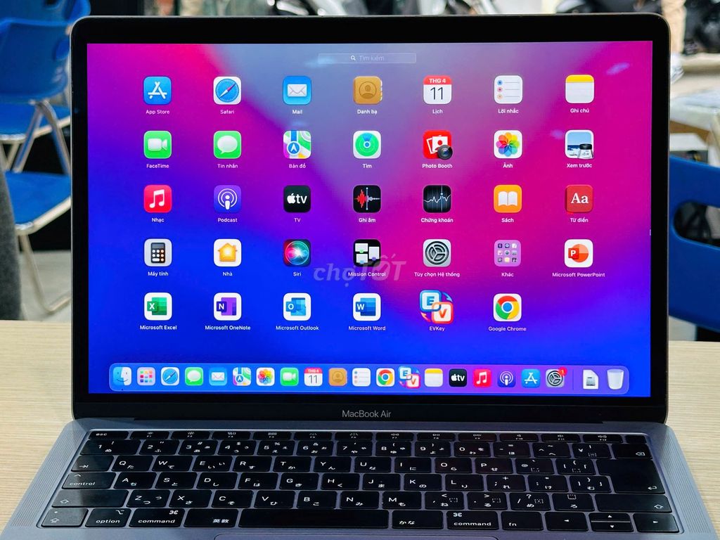 MacBook Air 2019 Bản Ram 16GB/256GB i5 Rentina. Mua bán Laptop tại Quận Đống Đa Hà Nội được đăng bởi Thế Hoàng hình 1
