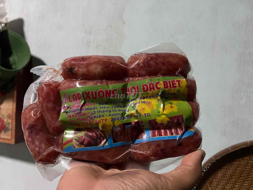 Lạp xưởng tươi thịt heo. Mua bán Đồ ăn, thực phẩm và các loại khác tại Huyện Long Hồ Vĩnh Long được đăng bởi  Lê hình 1