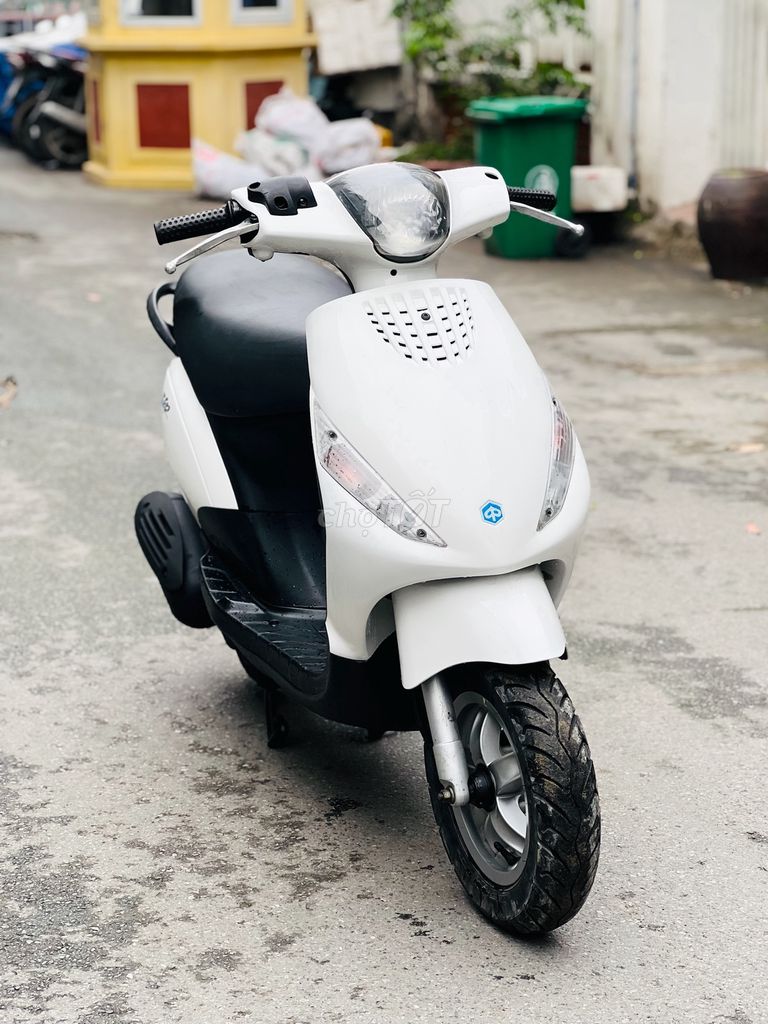 PIAGGIO ZIP 100 TRẮNG BIỂN HÀ NỘI MÁY CHẤT. Mua bán Xe máy tại Quận Bắc Từ Liêm Hà Nội được đăng bởi Đỗ Thanh Mai hình 2