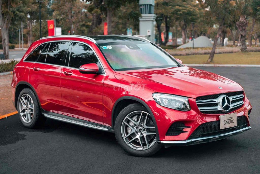LONG ANH AUTO về Mercedes GLC300 4Matic 2019. Mua bán Ô tô tại Quận 7 Tp Hồ Chí Minh được đăng bởi LongAnh AuTo  hình 3