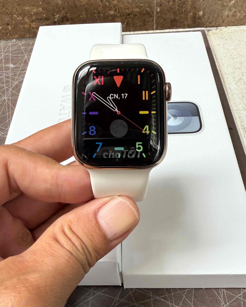 Apple Watch S5 44mm Thép Vàng Esim. Mua bán Thiết bị đeo thông minh tại Quận 11 Tp Hồ Chí Minh được đăng bởi Nguyễn Khương hình 1
