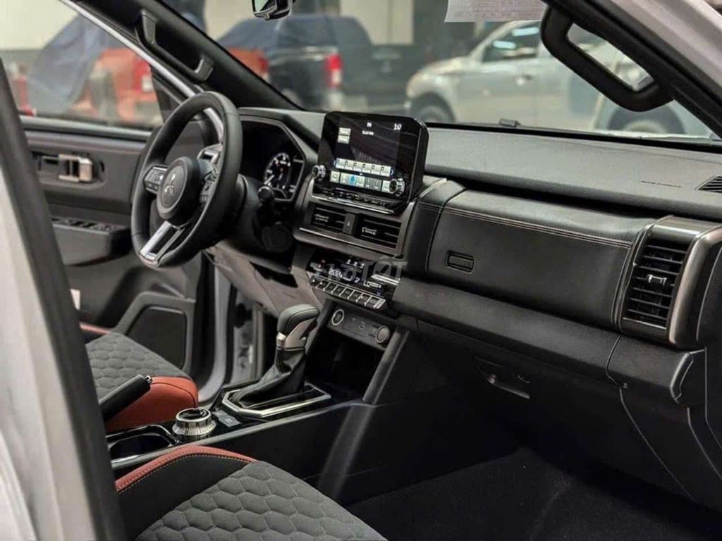 Xả lô 2 xe Triton bản Full Optinon, giảm đến 100Tr. Mua bán Ô tô tại Thành phố Thủ Đức Tp Hồ Chí Minh được đăng bởi Dương Hải hình 7