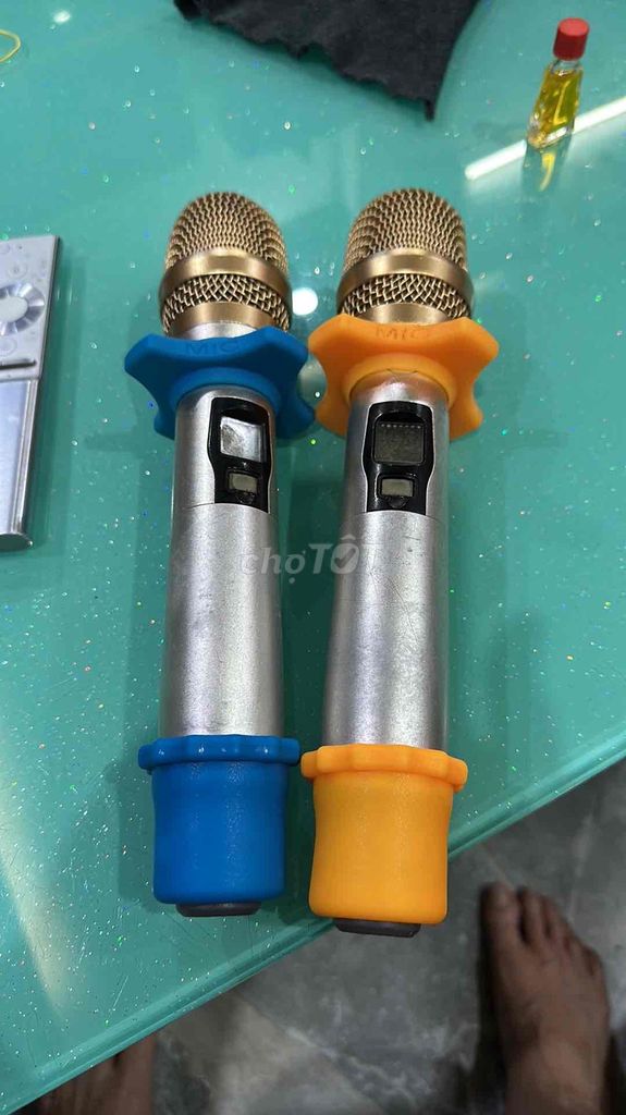 Micro không dây Meres 9320. Mua bán Tivi, Âm thanh tại Quận Gò Vấp Tp Hồ Chí Minh được đăng bởi nguyen tan huynh hình 1