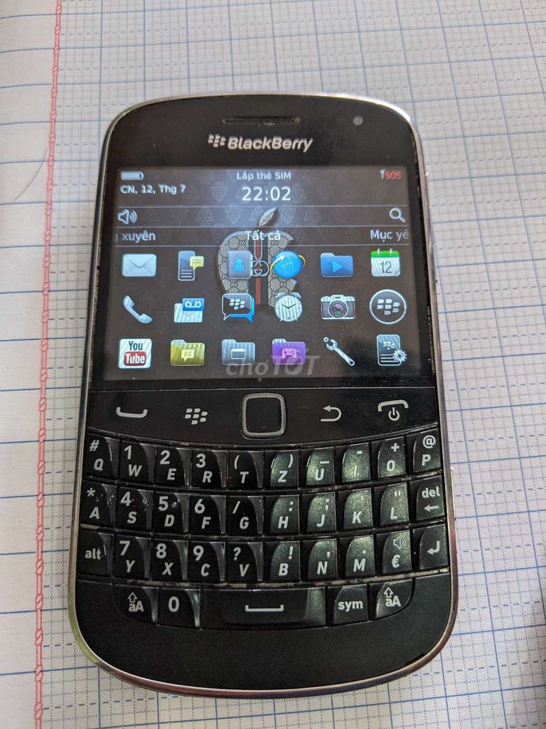 BlackBerry 9900 Đen Cổ điển QWERTY. Mua bán Điện thoại tại Thành phố Sóc Trăng Sóc Trăng được đăng bởi Thanh hình 1