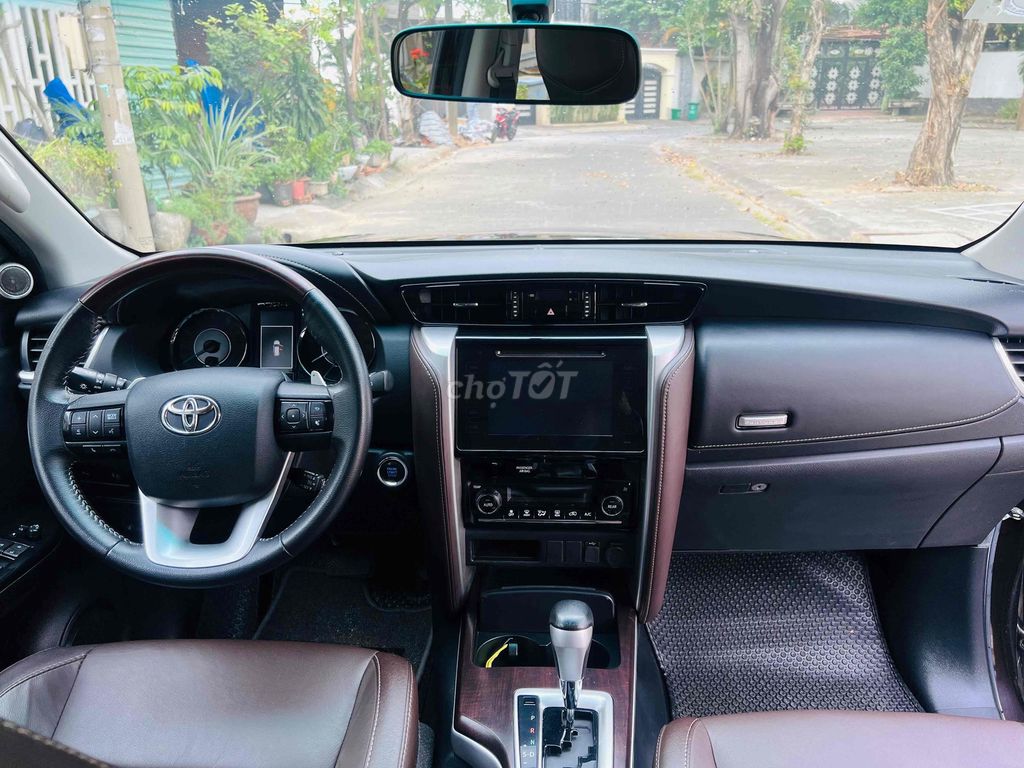 Fortuner 2020 4x2AT nhập khẩu máy xăng xe đẹp. Mua bán Ô tô tại Quận 12 Tp Hồ Chí Minh được đăng bởi Phạm Hoàng hình 9