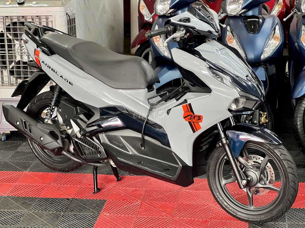 💥 Honda AB125 2021 Xám Xi Măng Sporty xe 9 chủ ký. Mua bán Xe máy tại Thành phố Thủ Đức Tp Hồ Chí Minh được đăng bởi XE MÁY THỦ ĐỨC hình 3