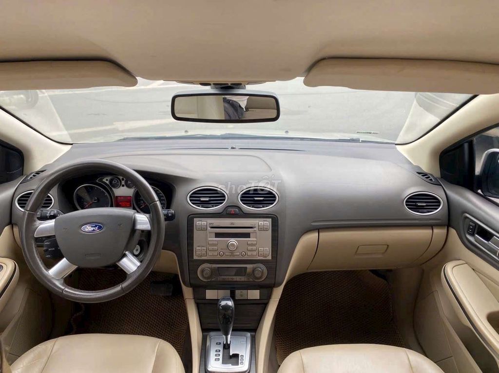 Ford Focus 2.0 Песочный 50 тыс. км