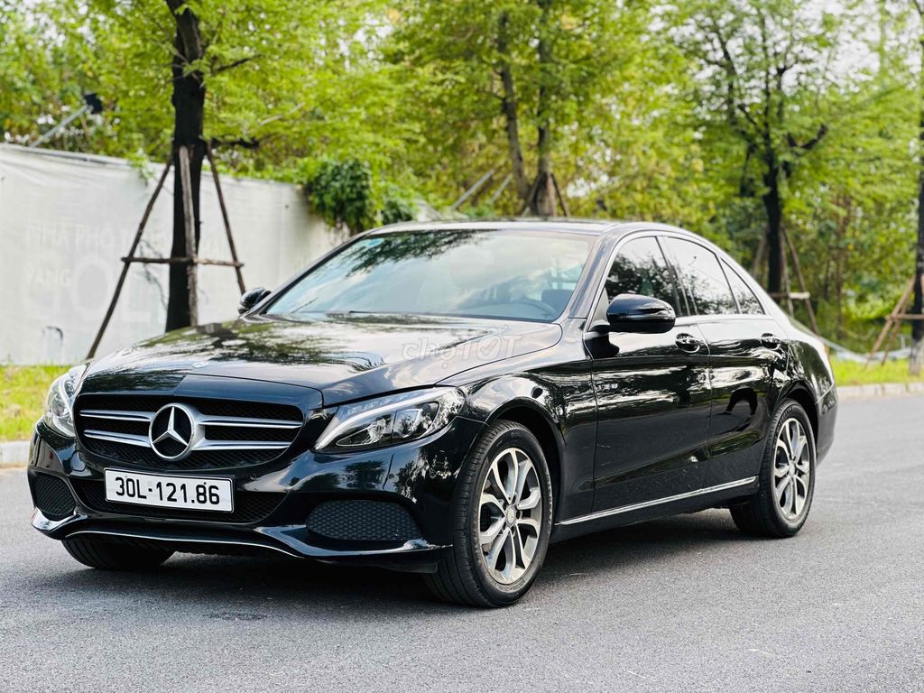 Mercedes Benz C200 - sản xuất 2016