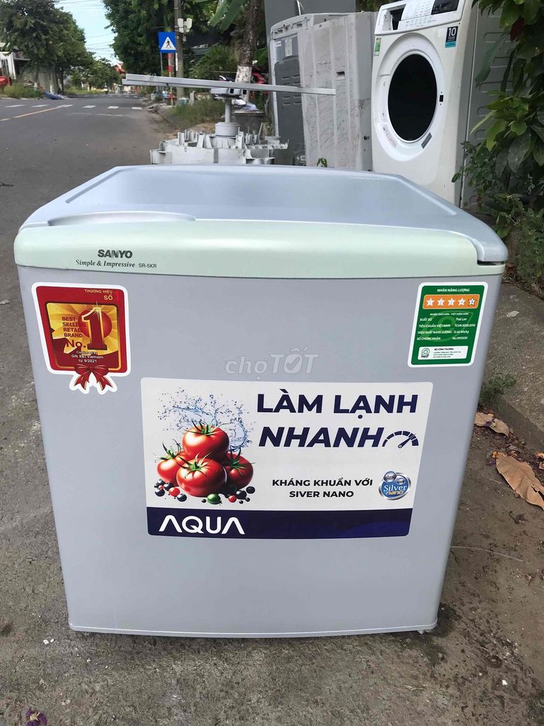 Tủ lạnh Sanyo 50 lít siêu lợi điện. Mua bán Tủ lạnh tại Quận Ngũ Hành Sơn Đà Nẵng được đăng bởi Hoà hình 1