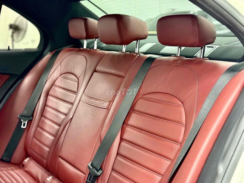 Mercedes Benz C300 AMG 2017 siêu lướt. Mua bán Ô tô tại Thành phố Thủ Đức Tp Hồ Chí Minh được đăng bởi Nguyen Trung hình 11