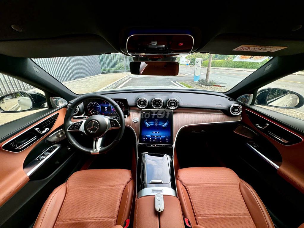 Mercedes Benz C200 Plus 2022 - 15000 km. Mua bán Ô tô tại Quận 1 Tp Hồ Chí Minh được đăng bởi Nguyễn Đang Quế hình 9