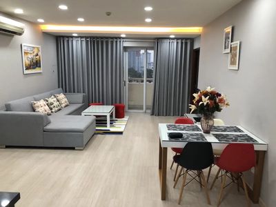 Giảm Giá Bán Gấp Hùng Vương Plaza - 130m² (3PN, 3WC) - Sổ Hồng Riêng