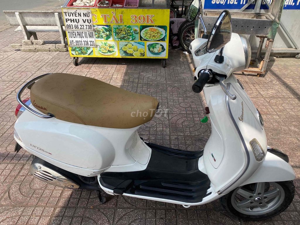 Piaggio Vespa LX 125 Trắng mới tinh. Mua bán Xe máy tại Quận 7 Tp Hồ Chí Minh được đăng bởi thanh xuân hình 6