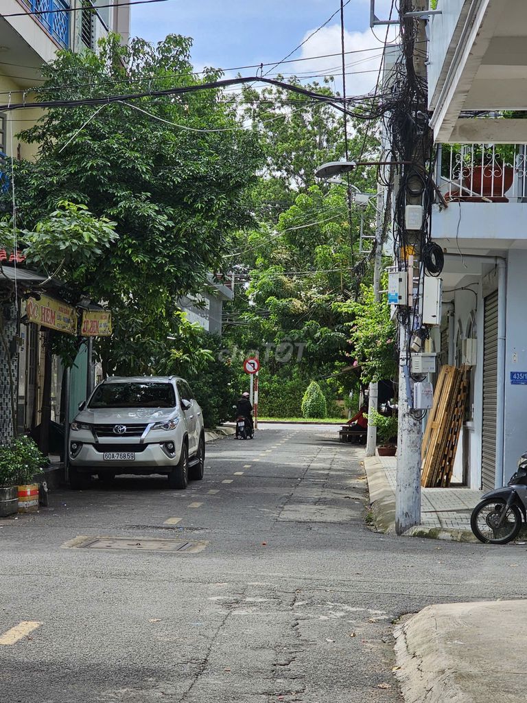 Bán nhà Tân Sơn, Phạm Văn Bạch diện tích (5x20m) 447/9, chính chủ