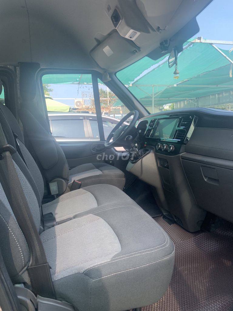FORD TRANSIT model 2023 XE CHỞ NHÂN VIÊN, ĐI KỸ. Mua bán Ô tô tại Quận Tân Phú Tp Hồ Chí Minh được đăng bởi Trần Thành hình 12