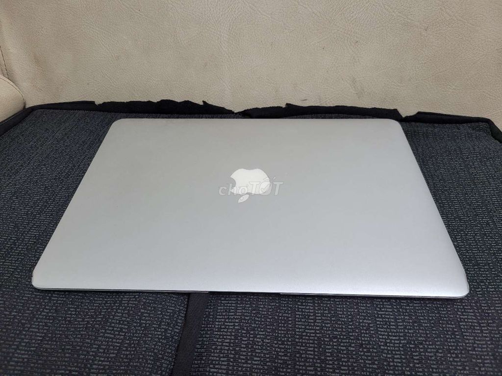 Macbook Air 2011 13inch MC965 i5 4g 128g loa hay