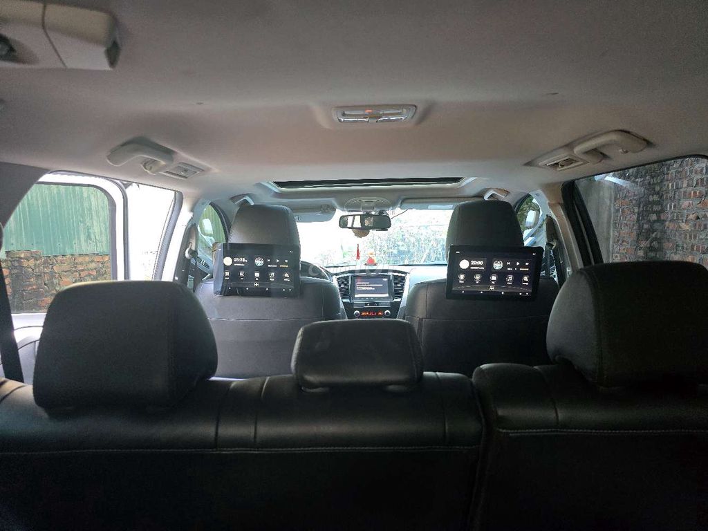 18 1070 2021 4x4 AT Premium - 12 km. Mua bán Ô tô tại Thành phố Hải Dương Hải Dương được đăng bởi long Tổng youtobe hình 10