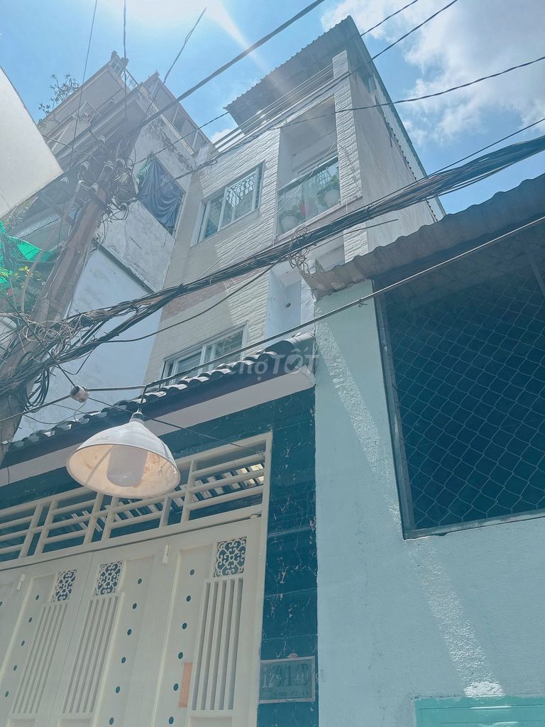 Bán nhà đẹp mới khu trung tâm đường Nguyễn Trãi P2 Q5