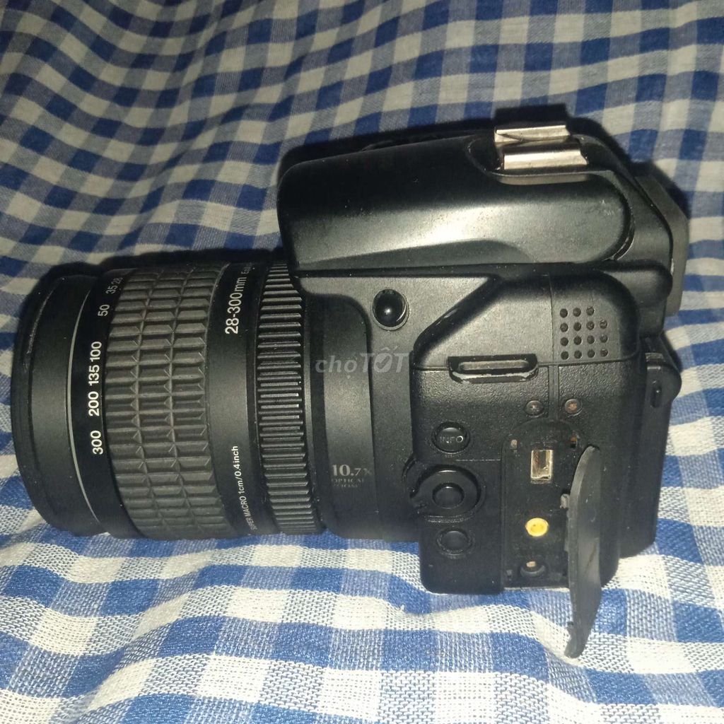 Máy ảnh Fujifilm finepix s9000 còn hoạt động lỗi. Mua bán Máy ảnh, Máy quay tại Huyện Phú Tân Cà Mau được đăng bởi Bùi Văn Nhí  hình 1