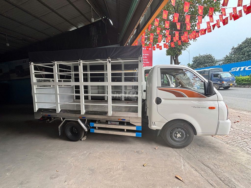 Hyundai Porter H150 - Thùng chở gia cầm. Mua bán Xe tải, xe ben tại Thành phố Thuận An Bình Dương được đăng bởi Trần Duy Tân hình 2