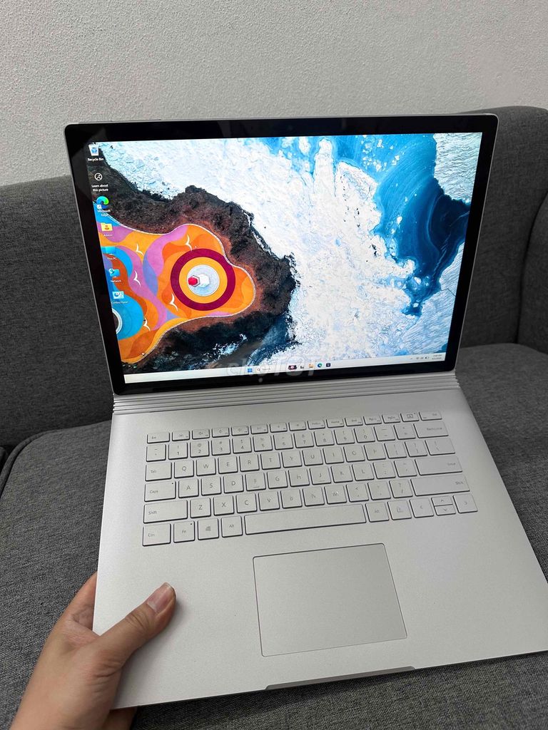 Microsoft Surface Book 3️⃣ Màn 15. Mua bán Laptop tại Quận Thanh Xuân Hà Nội được đăng bởi Quan Trinh Van hình 1