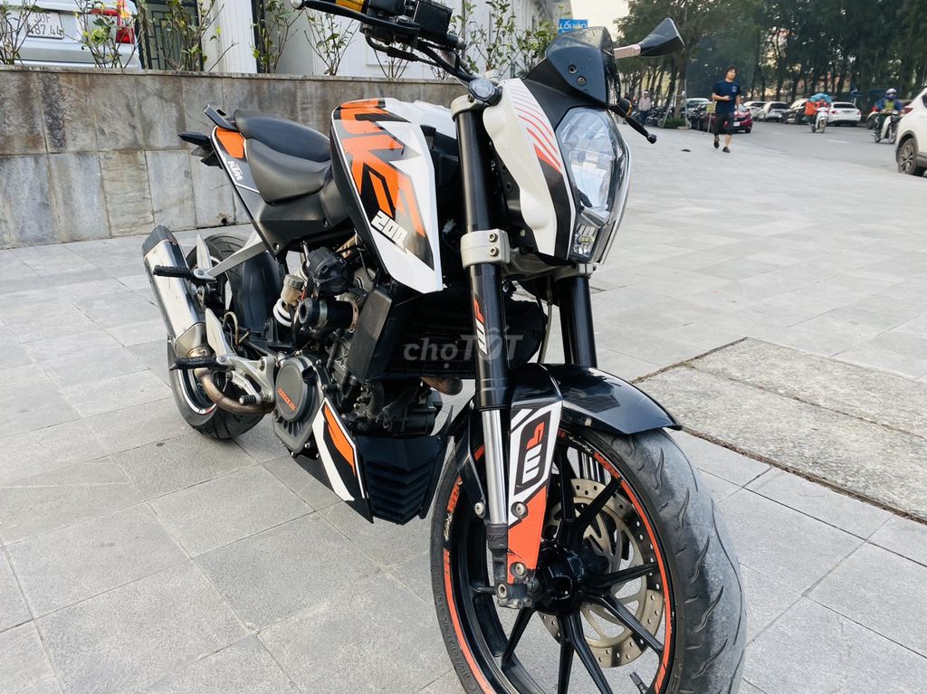 KTM DUKE 200 MÁY NGUYÊN CHÍNH CHỦ BAO CHẤT. Mua bán Xe máy tại Quận Nam Từ Liêm Hà Nội được đăng bởi Nam Anh hình 2