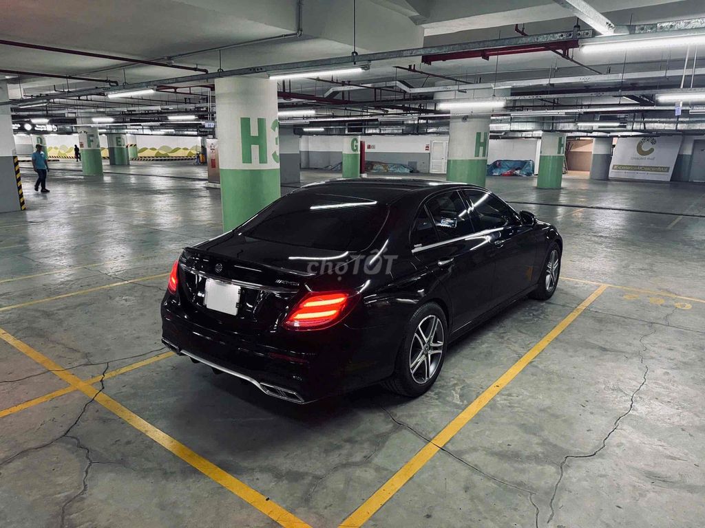 Mercedes-Benz E200 2020 Độ mâm S400 Đen. Mua bán Ô tô tại Quận Bình Thạnh Tp Hồ Chí Minh được đăng bởi nguyễn lê công tuấn hình 5