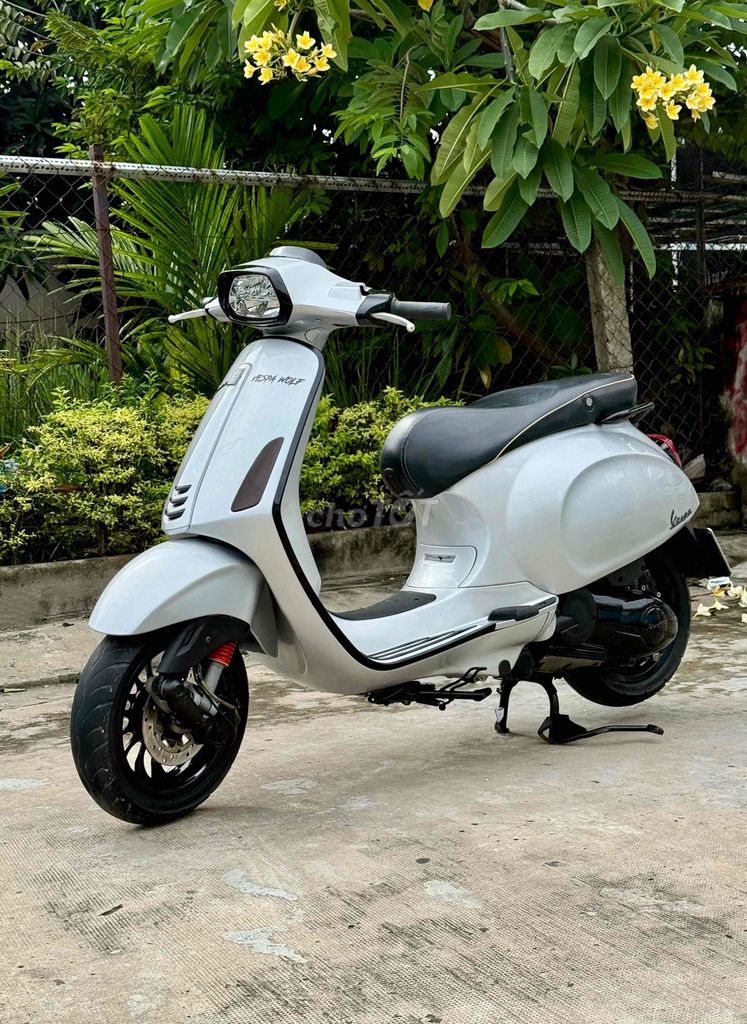 Vespa Sprint 125 đèn Led 2015 Bstp 9 chủ. Mua bán Xe máy tại Quận Bình Tân Tp Hồ Chí Minh được đăng bởi Hoàng Tuấn hình 1