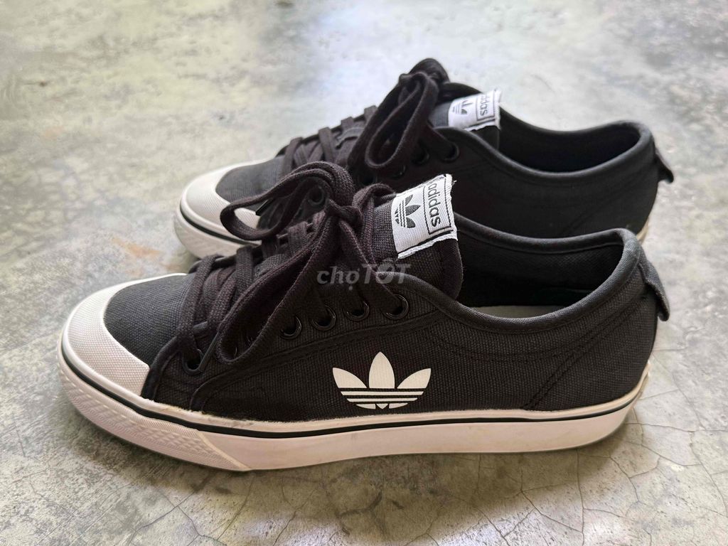 Giày thể thao Adidas Đen Size 40. Mua bán Giày dép tại Quận Cẩm Lệ Đà Nẵng được đăng bởi Huy hình 1