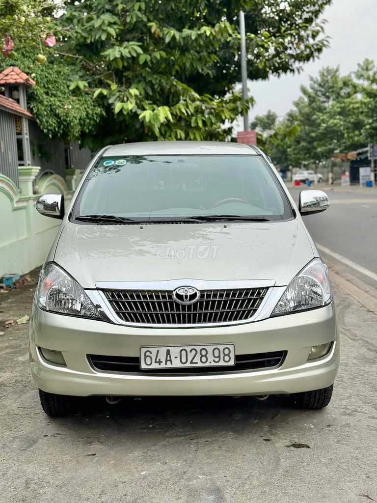 Toyota Innova 2008 G - 190000 km